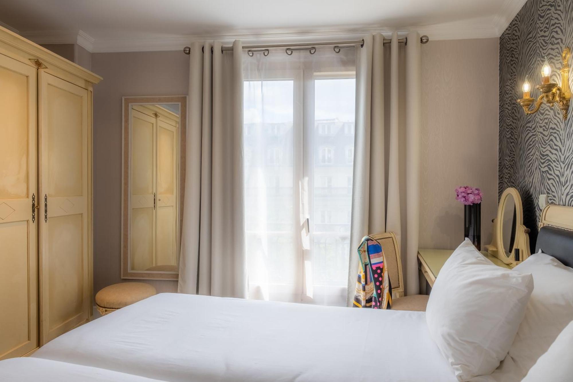 Hotel London Paris Exterior photo